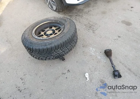 2010 Toyota Tacoma Base V6 из США, поврежденный, VIN 3TMLU4EN2AM054508